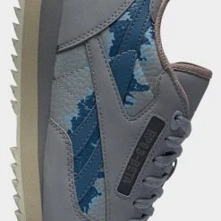 Men's Reebok Jurassic World Classic Leather Ripple Casual Shoes Pure Grey/Flat Grey/Brave Blue - HQ6253 086 10 Men's Reebok Jurassic World Classic Leather Ripple Casual Shoes Pure Grey/Flat Grey/Brave Blue - HQ6253 086 -Stealth Fit Shop HQ6253 086 P3